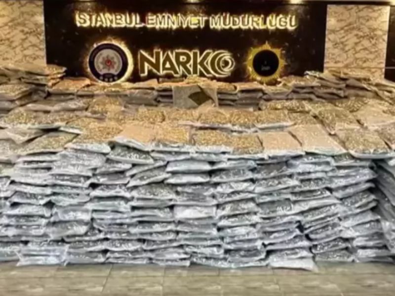 İstanbul Başakşehir’de 880 kg Uyuşturucu Madde Ele Geçirildi.