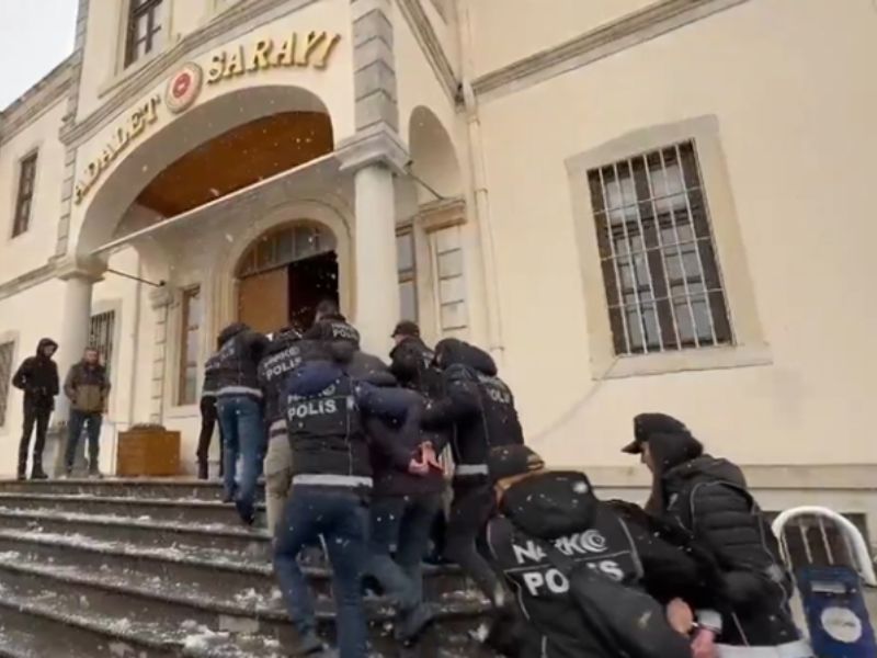 Sinop Merkezli 3 İlde Uyuşturucu İmal ve Ticareti Yapan Organize Suç Örgütüne Yönelik “HÜCRE-14” Operasyonları Düzenlendi.